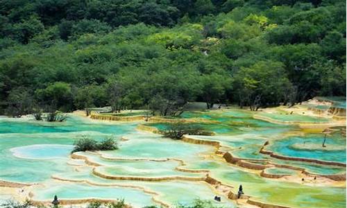 四川景点60岁以上免门票_四川旅游六十岁以上平日免票